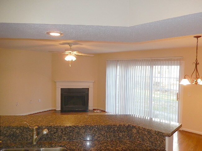 Building Photo - 2404 Condor Ct