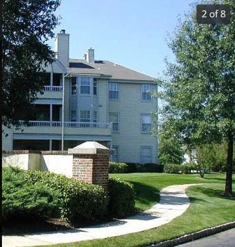Foto del edificio - 115 Cascade Ct