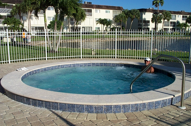 Foto del edificio - 1018 Manatee Rd