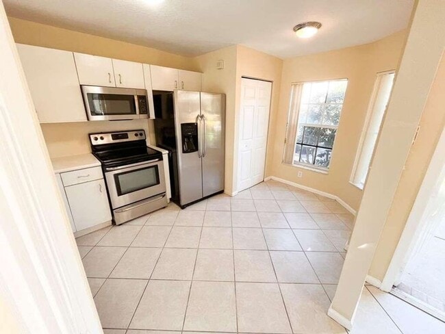 Foto del edificio - 861 Summit Lake Dr