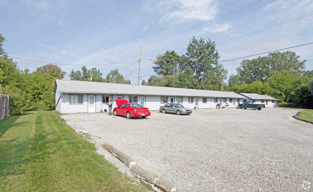 Primary Photo - 10975 Gratiot Ave