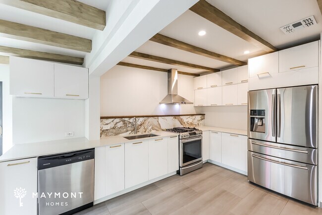 Foto del edificio - 3402 E Pinchot Ave