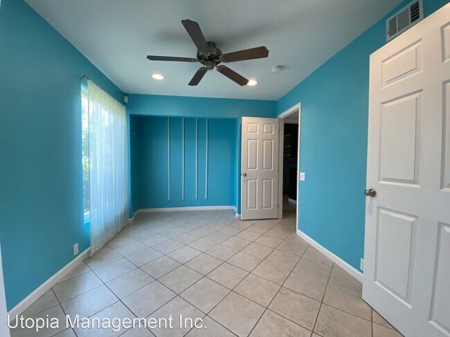 Building Photo - 4 br, 2 bath House - 10618 Caminito Manso