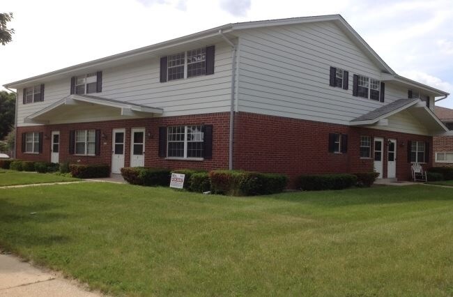 Primary Photo - 1230 Wisteria Ln
