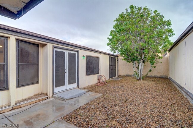 Building Photo - 5620 Hobble Creek Dr