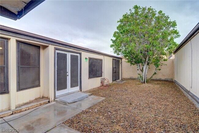 Foto del edificio - 5620 Hobble Creek Dr