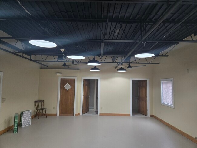 Foto del edificio - 42981 NY-28