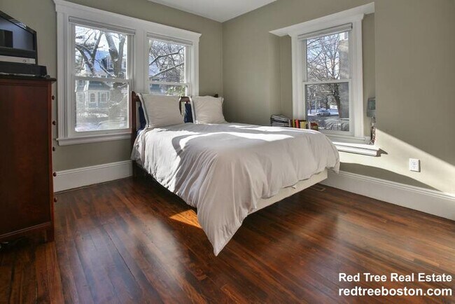 Building Photo - 179 Tremont St