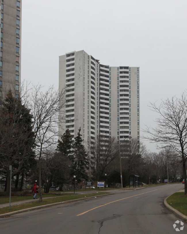 Primary Photo - Graydon Hall