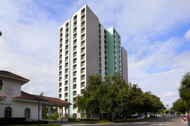 Building Photo - Peterborough Apartments