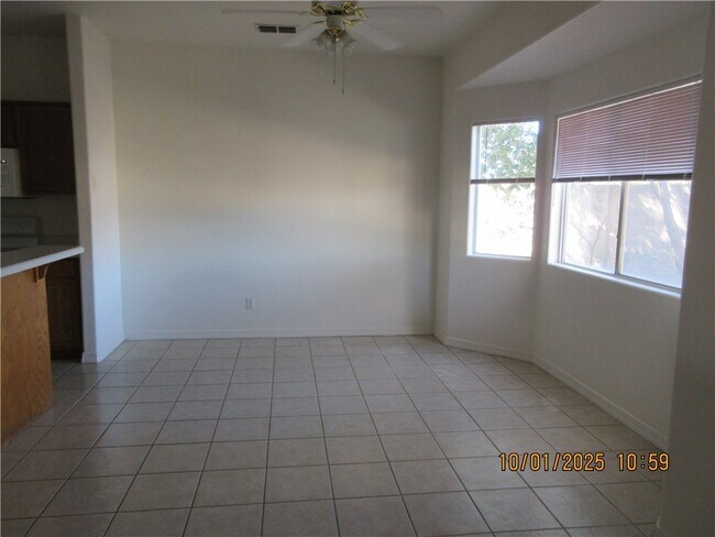 Foto del edificio - 2301 Graystone Dr