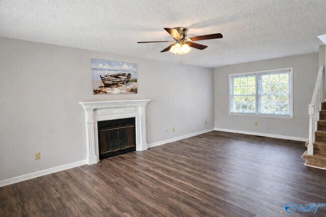 Foto del edificio - 140 Teal Park Ln