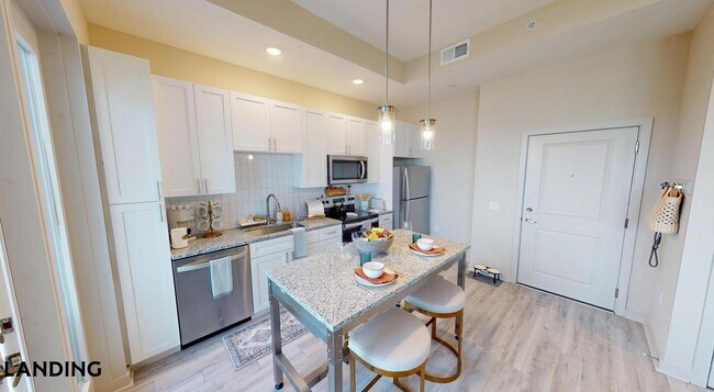 Building Photo - 1216 N Atlantic Ave