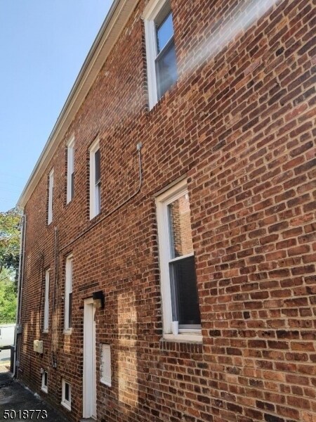 Building Photo - 486 Irvington Ave