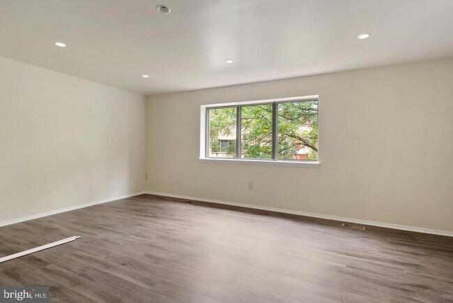 Foto del edificio - 7397 Hickory Log Cir