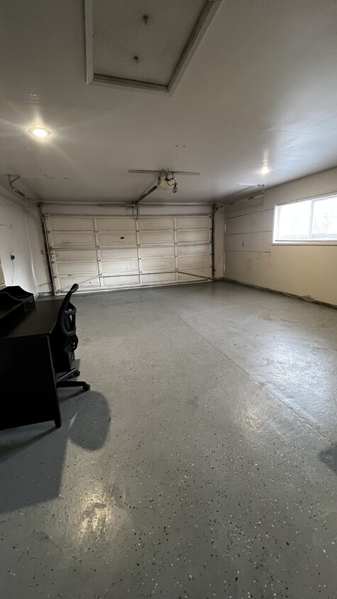 Building Photo - 2254 Springbrook Rd