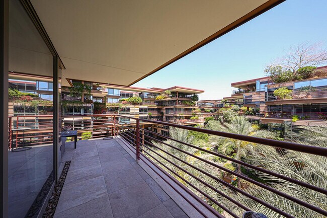 Foto del edificio - 7137 E Rancho Vista Dr