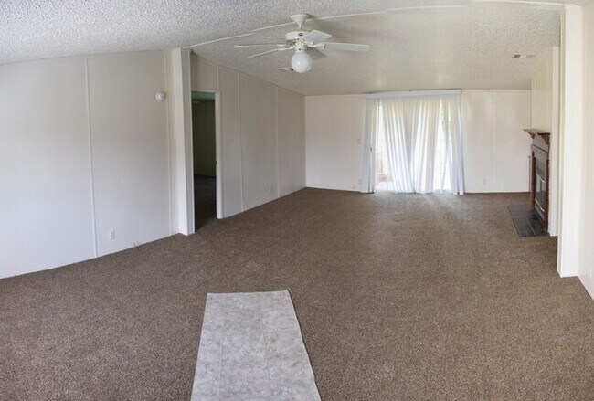 Foto del edificio - 14335 SE 60th Ave