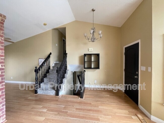 Foto del edificio - 332 W 2200 N