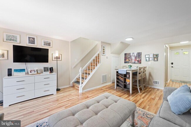 Foto del edificio - 15 Dulany Ct