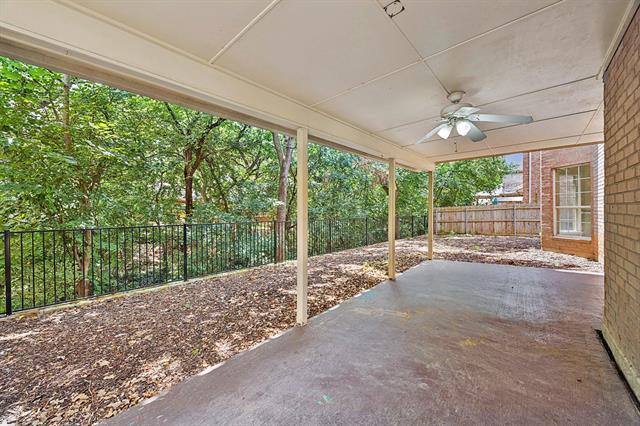 Building Photo - 1009 Spanish Oak Dr