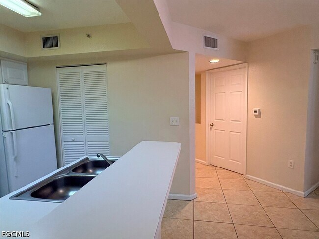 Foto del edificio - 4121 Residence Drive
