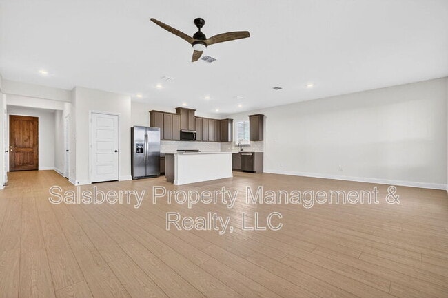 Foto del edificio - 125 Gallegos Dr