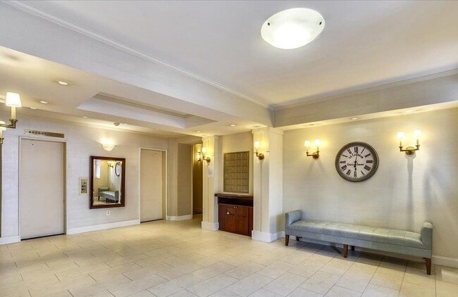 Building Photo - Château Living in this Dupont Circle Delig...