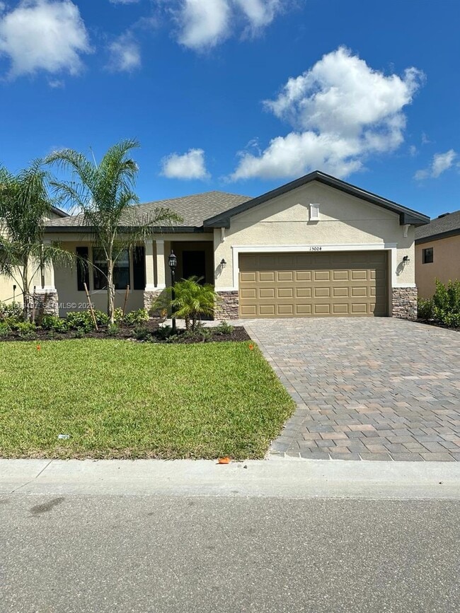 Building Photo - 15004 Palamos Cir