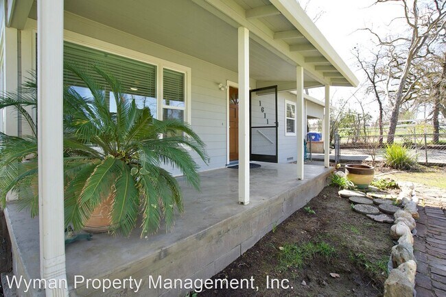 Building Photo - 2 br, 1 bath House - 1611 McKinley