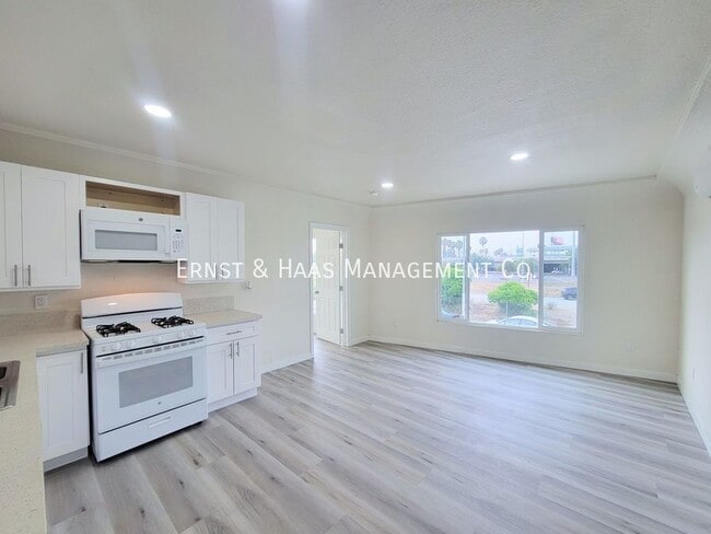 Foto del edificio - 3311 D Platt Ave