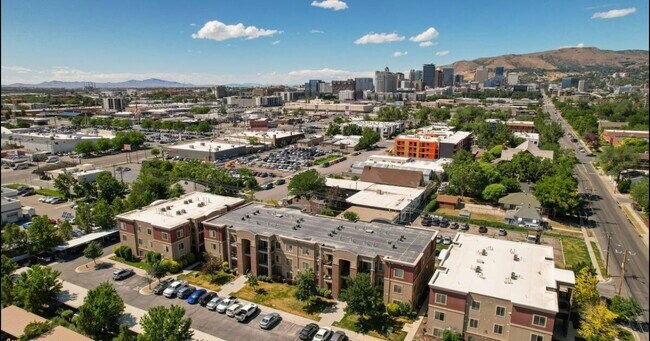 Foto del edificio - 170 E Belmont Ave