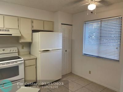 Building Photo - 2221 Cypress Island Dr