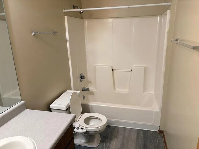 Foto del edificio - Sunrise Valley Trails Apartments