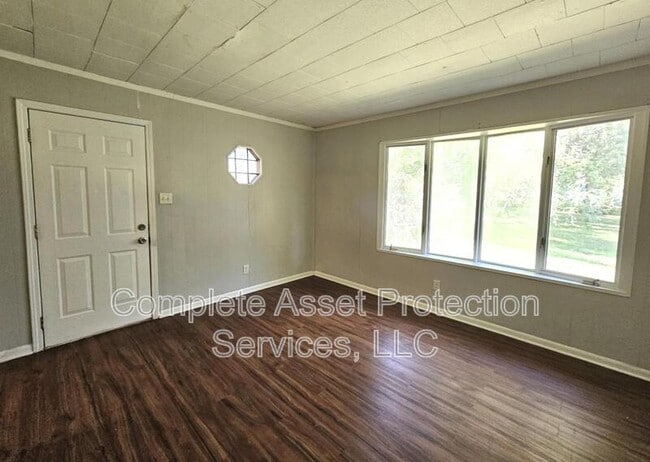Building Photo - 3000 W 42nd Ave