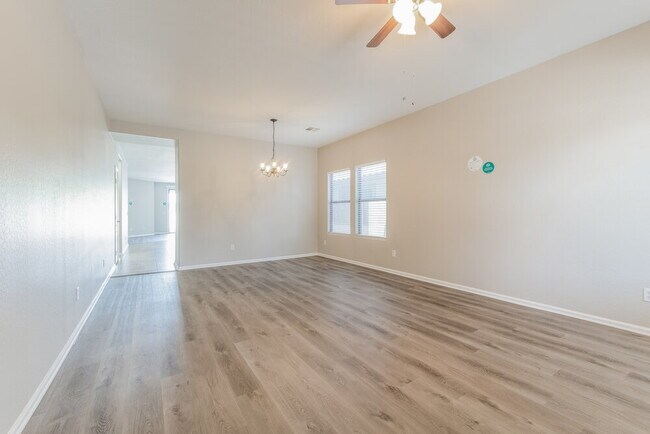 Foto del edificio - 1145 S Pheasant Dr