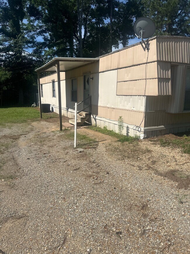 Foto del edificio - 15 Coleman Dr S