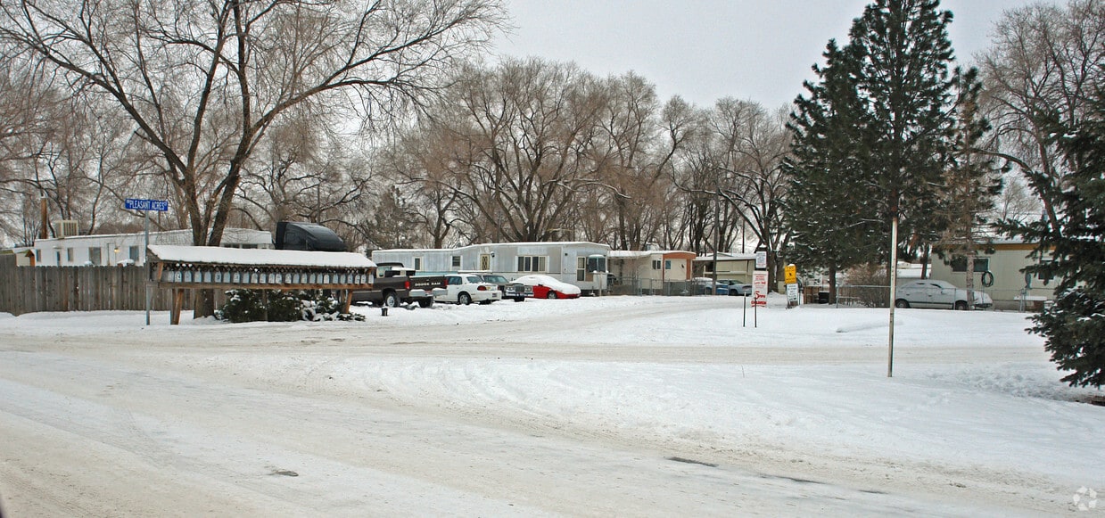 Pleasant Acres Mobile Park Apartments in Mountain Home, ID