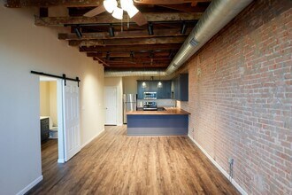 Building Photo - 210 E Washington Ave