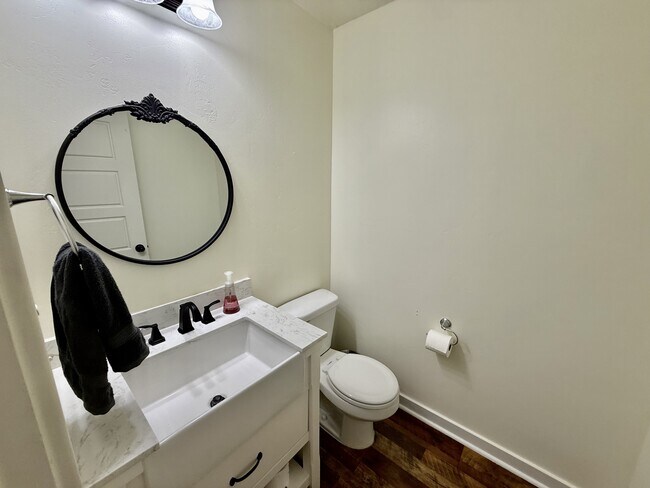 Foto del edificio - 722 S Willow Park Dr