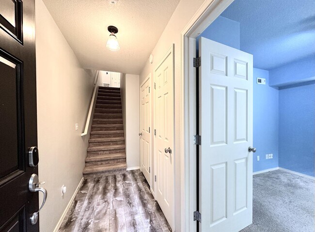 Building Photo - 1550 SW 175th Ave