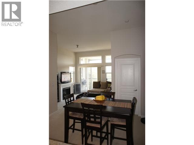 Building Photo - 4768-4768 Brentwood Dr