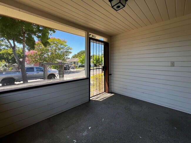 Building Photo - Charming 2 Bedroom, 2 Bathroom Home in Napa