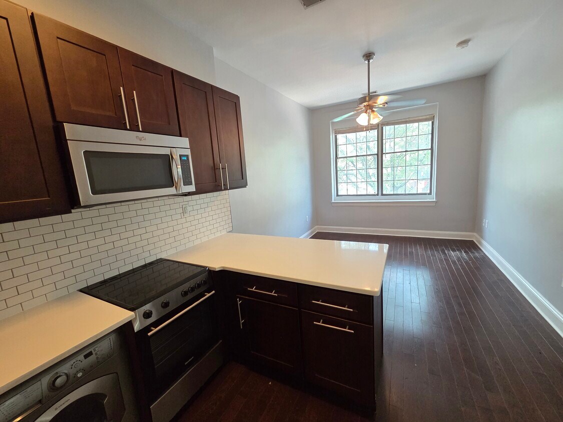 Foto principal - 283 Keswick Ave