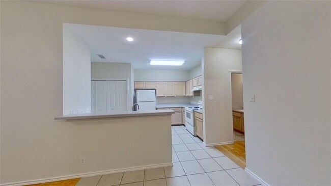 Building Photo - 1705 Constantino Cir