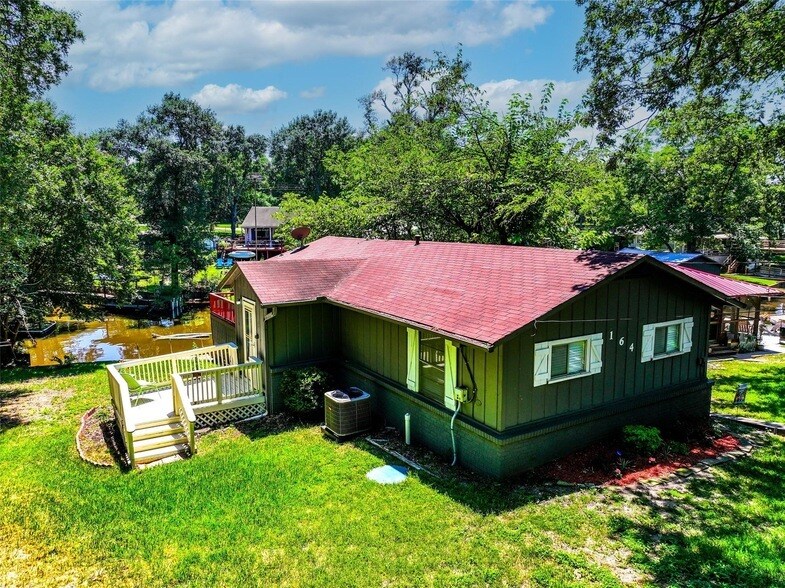 Primary Photo - 164 Harbor Dr
