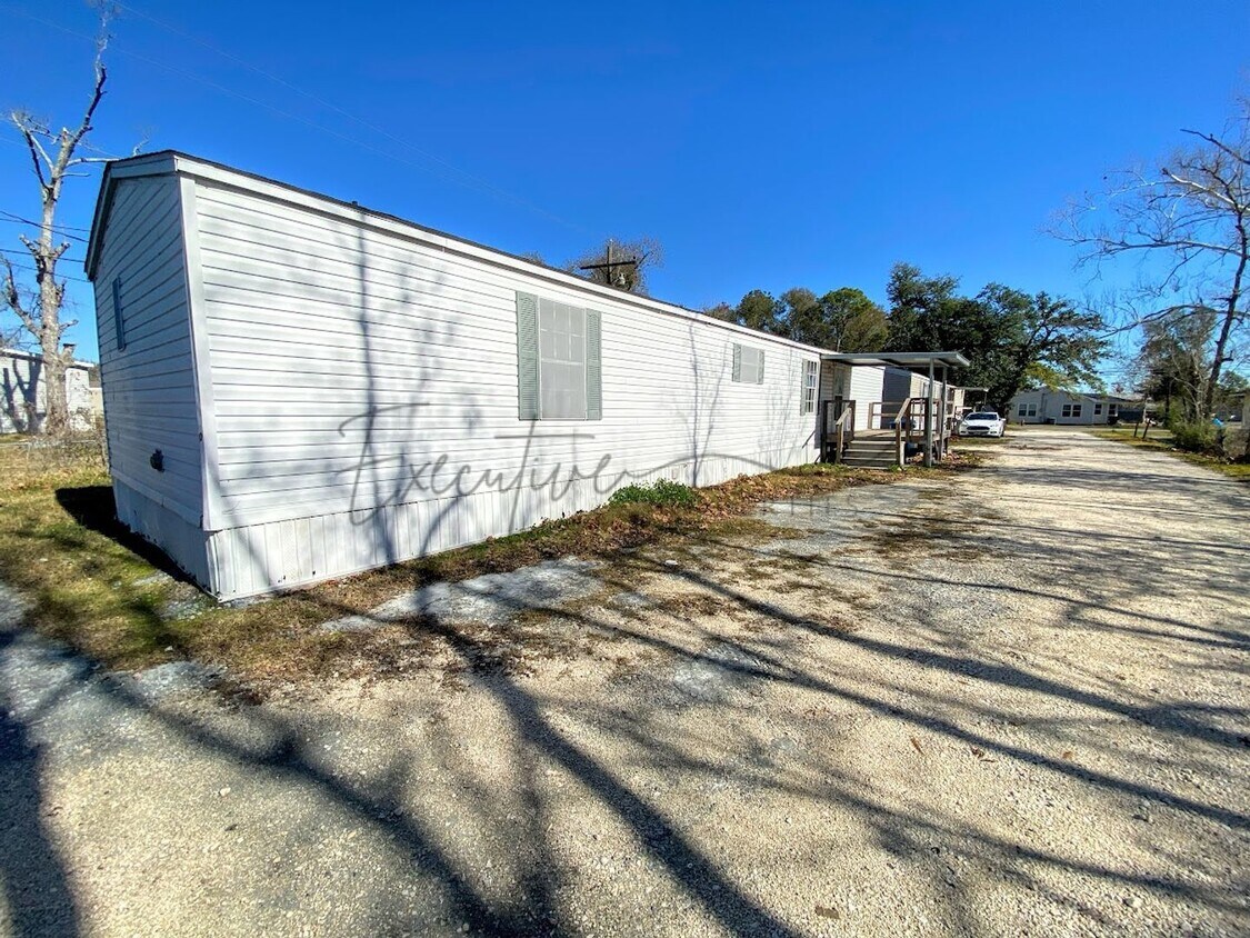 Foto principal - 625-3 N Claiborne St