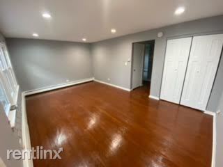 Primary Photo - 3 br, 1.5 bath Townhome - 8216 S Dobson Ave