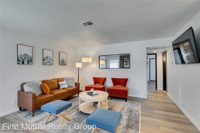 Building Photo - 2 br, 2 bath House - 5036 Newport Cove #A