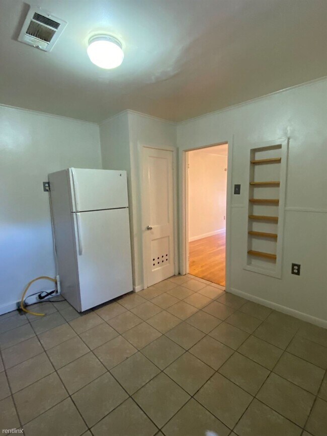 Foto del edificio - 2 br, 1 bath House - 2001 Miller Ave